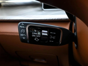 Седан Hongqi H9 2021 года, 3450000 рублей, Волгоград