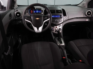 Седан Chevrolet Aveo 2012 года, 760000 рублей, Воронеж
