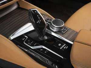 Седан BMW 5 серия 2021 года, 7600000 рублей, Омск