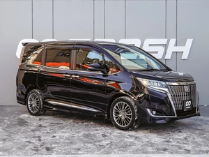 Минивэн Toyota Esquire 2018 года, 2480000 рублей, Краснодар