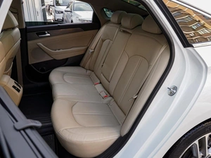 Седан Hyundai Sonata 2018 года, 2230000 рублей, Краснодар