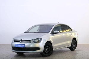 Седан Volkswagen Polo 2014 года, 929000 рублей, Омск
