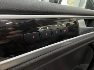 Внедорожник Volkswagen Touareg 2013 года, 1987000 рублей, Солонцы