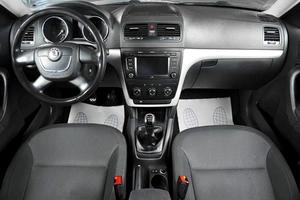 Внедорожник Skoda Yeti 2012 года, 859000 рублей, Тюмень