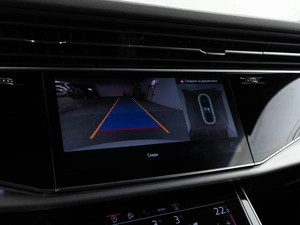Внедорожник Audi Q8 2020 года, 7898999 рублей, Москва
