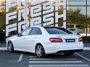 Седан Mercedes-benz E-класс 2012 года, 2019000 рублей, Волгоград