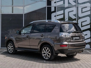 Внедорожник Mitsubishi Outlander 2010 года, 1350000 рублей, Краснодар