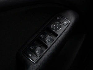 Хетчбэк Mercedes-benz B-класс 2013 года, 1260000 рублей, Краснодар