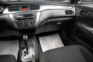 Седан Mitsubishi Lancer 2006 года, 549000 рублей, Оренбург