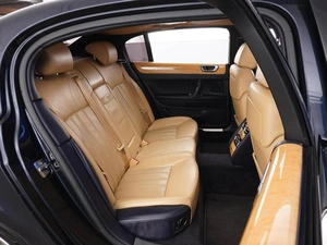 Седан Bentley Continental Flying Spur 2005 года, 2099632 рублей, Москва