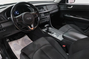 Седан Kia Optima 2017 года, 2099000 рублей, Новокузнецк