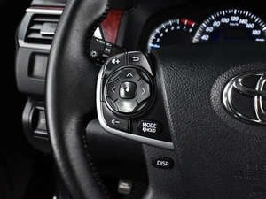 Седан Toyota Camry 2014 года, 1597000 рублей, Воронеж