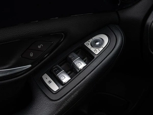 Седан Mercedes-benz C-класс 2018 года, 2450000 рублей, Краснодар