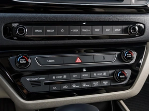 Минивэн Kia Carnival 2019 года, 3129000 рублей, Тюмень