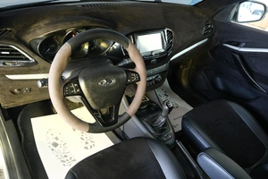 Седан ВАЗ (LADA) Vesta 2017 года, 819000 рублей, Омск