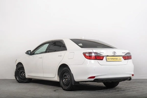 Седан Toyota Camry 2017 года, 1299000 рублей, Томск