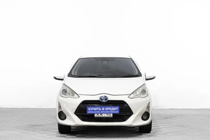 Хетчбэк Toyota Aqua 2016 года, 1099000 рублей, Барнаул