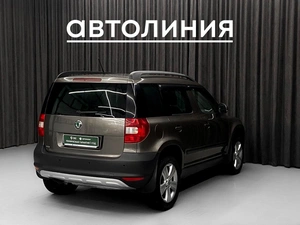 Внедорожник Skoda Yeti 2011 года, 650000 рублей, Красноярск