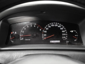 Хетчбэк Toyota Corolla 2005 года, 439900 рублей, Казань