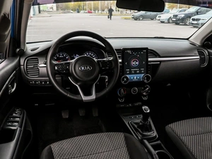 Седан Kia Rio 2017 года, 1149800 рублей, Волгоград