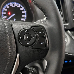 Внедорожник Toyota RAV4 2017 года, 2480000 рублей, Красноярск
