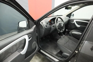 Седан Renault Logan 2011 года, 630000 рублей, Курск