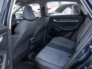 Седан Geely Emgrand 2023 года, 1350000 рублей, Волгоград