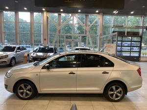 Лифтбек Skoda Rapid 2015 года, 900000 рублей, Орёл