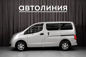Минивэн Nissan NV200 2018 года, 1660000 рублей, Красноярск