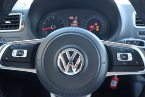 Седан Volkswagen Polo 2018 года, 1250000 рублей, Мирное