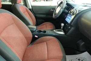 Внедорожник Nissan Qashqai 2007 года, 789000 рублей, Омск