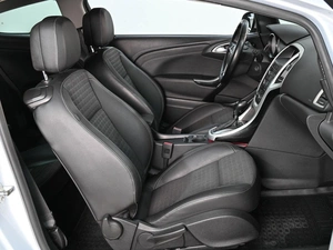 Хетчбэк Opel Astra 2012 года, 999000 рублей, Аксай