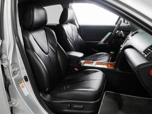 Седан Toyota Camry 2010 года, 1390000 рублей, Тюмень