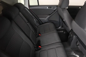 Внедорожник Volkswagen Tiguan 2010 года, 1089000 рублей, Пермь