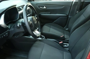 Седан Kia Rio 2021 года, 1589000 рублей, Омск