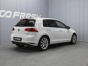 Хетчбэк Volkswagen Golf 2014 года, 1380000 рублей, Омск