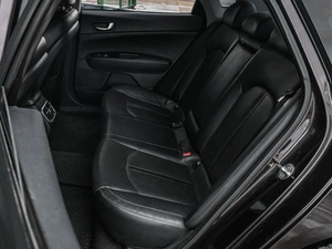 Седан Kia Optima 2018 года, 1999000 рублей, Кирилловка