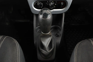 Седан Renault Logan 2013 года, 349000 рублей, Пермь