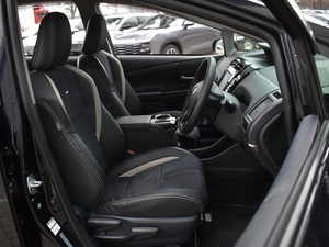 Универсал Toyota Prius Alpha 2015 года, 2020000 рублей, Краснодар