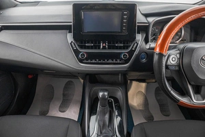 Хетчбэк Toyota Corolla 2019 года, 1949000 рублей, Барнаул
