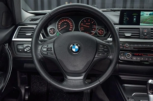 Седан BMW 3 серия 2017 года, 1980000 рублей, Красноярск