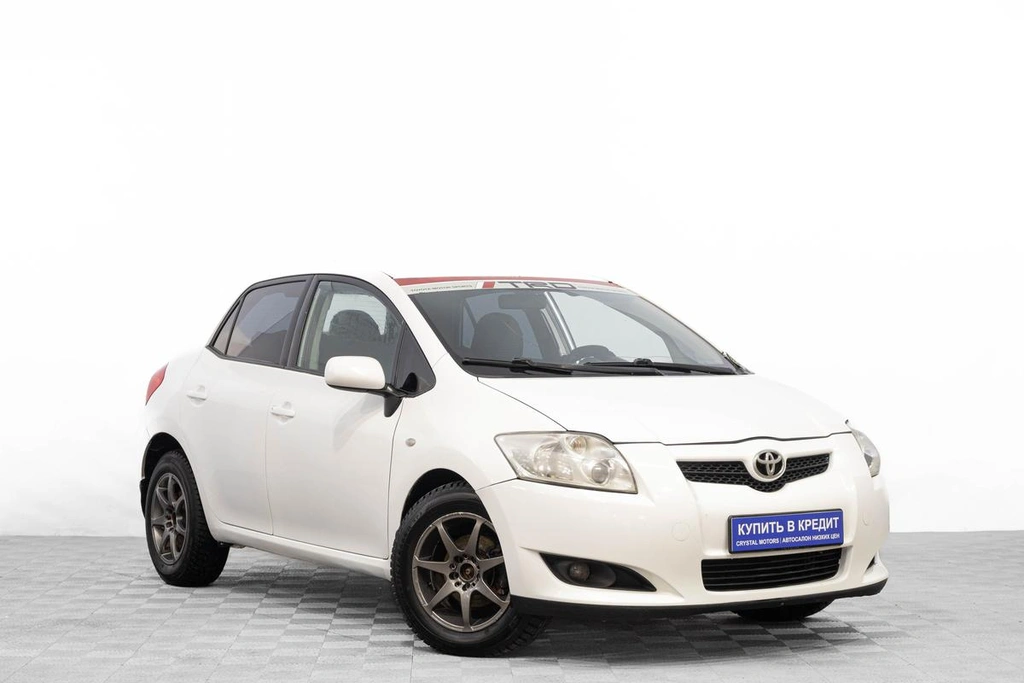 Хетчбэк Toyota Auris 2007 года, 599000 рублей, Барнаул