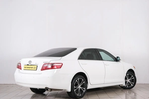 Седан Toyota Camry 2011 года, 1299000 рублей, Красноярск