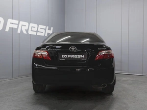 Седан Toyota Camry 2011 года, 1299000 рублей, Омск