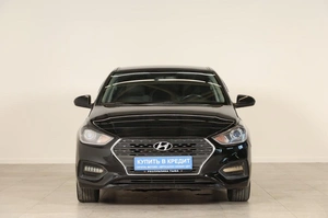 Седан Hyundai Solaris 2019 года, 1039000 рублей, Новосибирск