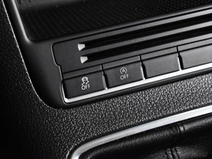 Внедорожник Volkswagen Tiguan 2011 года, 1049000 рублей, Воронеж