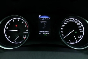Седан Toyota Camry 2019 года, 3130000 рублей, Красноярск