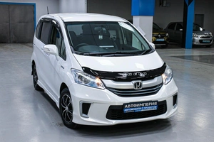 Минивэн Honda Freed 2014 года, 1108000 рублей, Солонцы