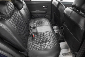 Хетчбэк Nissan Tiida 2010 года, 719000 рублей, Барнаул