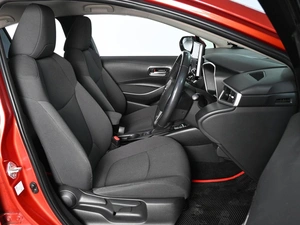 Седан Toyota Corolla 2019 года, 1999000 рублей, Ростов-на-Дону